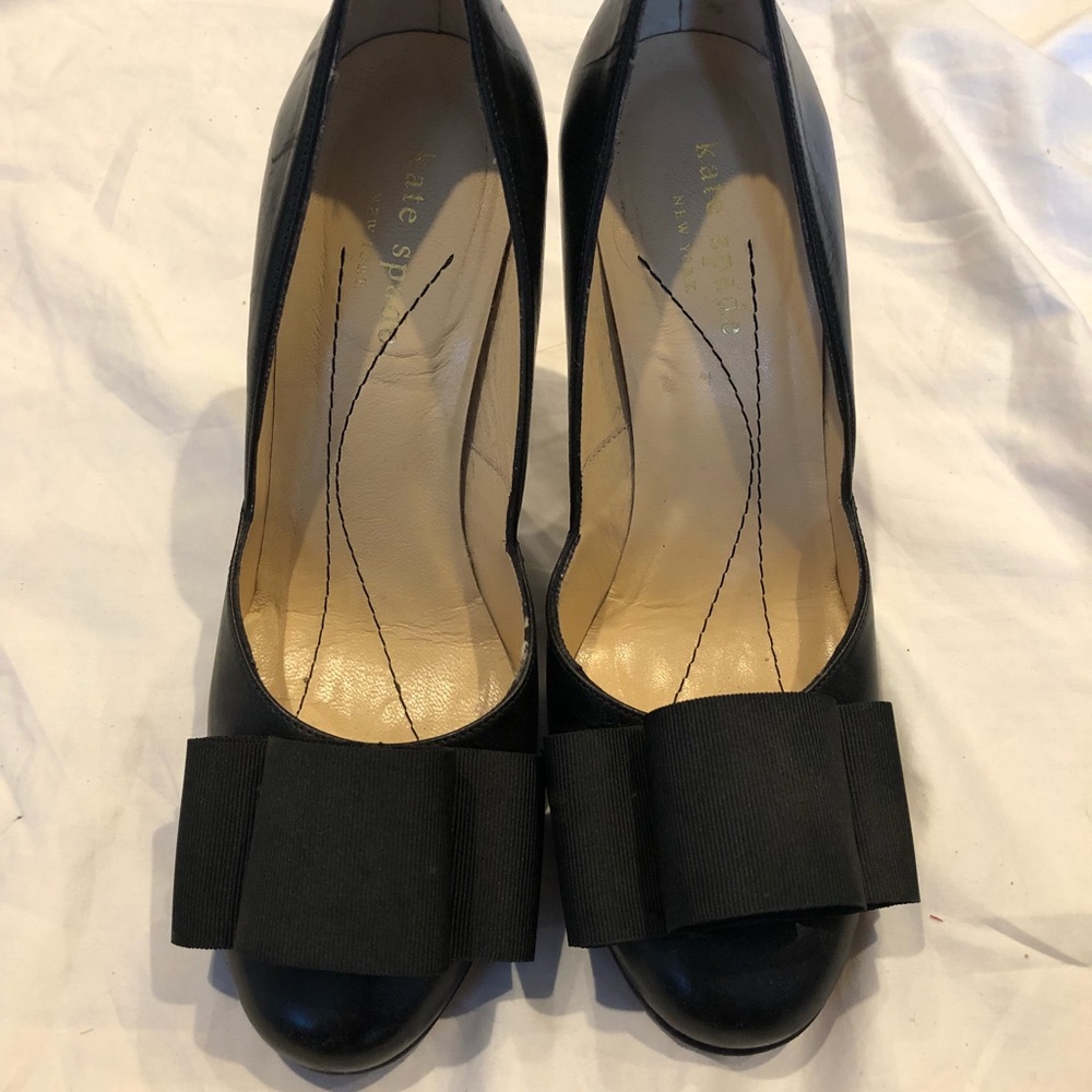 Kate Spade leather pumps
